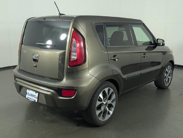 Used 2012 Kia Soul ! FWD image 7