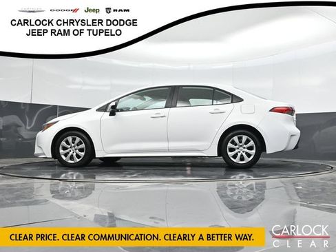 Used 2024 Toyota Corolla LE FWD image 56