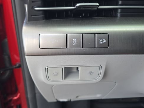 Used 2024 Hyundai Kona Limited FWD image 22