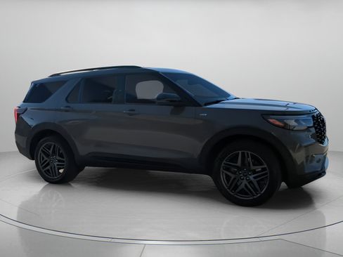 New 2026 Ford Explorer ST-Line w/ ST-Line Street Pack image 37