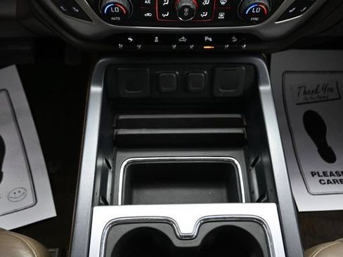 Used 2014 GMC Sierra 1500 SLT w/ SLT Preferred Package AWD/4WD image 22