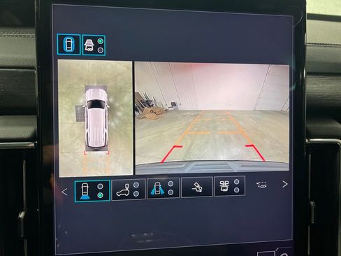 New 2026 GMC Yukon XL Denali w/ Denali Reserve Package image 25