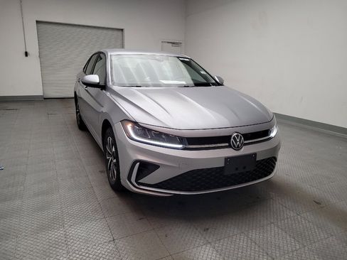 Used 2025 Volkswagen Jetta S image 14