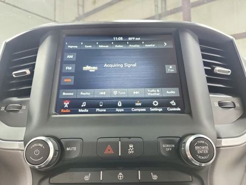Used 2020 RAM 2500 Big Horn w/ Level 1 Equipment Group AWD/4WD image 26