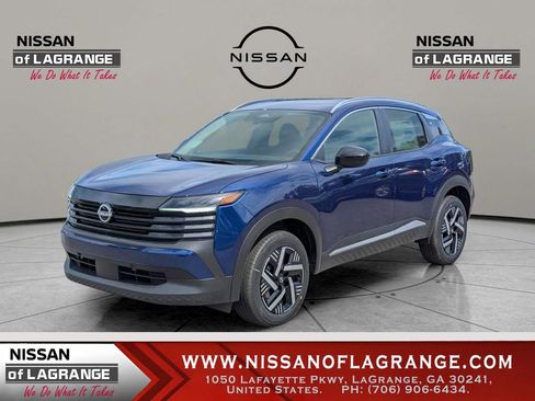 New 2026 Nissan Kicks SV image 1