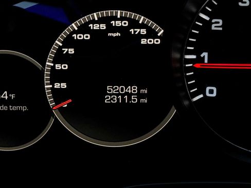 Used 2018 Porsche Panamera 4S image 22