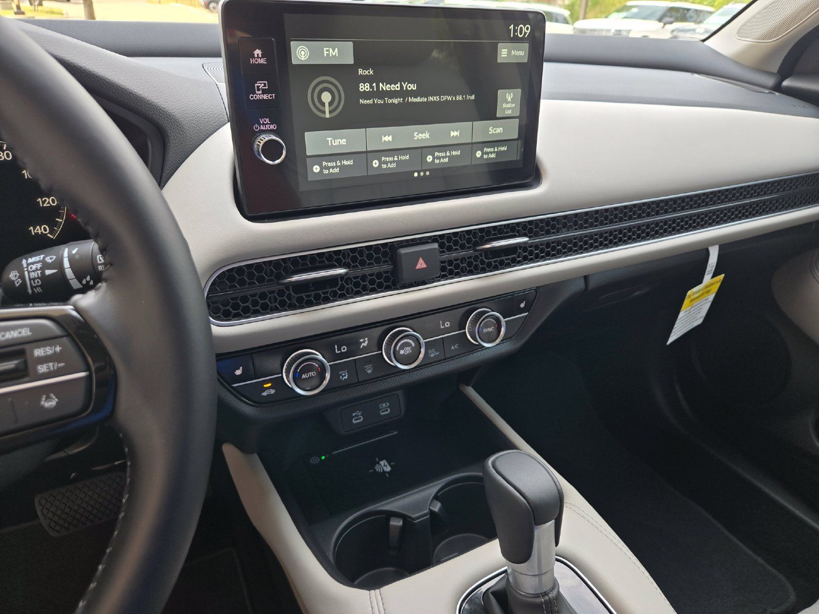Used 2027 Honda HR-V EX-L image 15