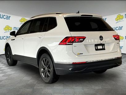 Used 2024 Volkswagen Tiguan SE