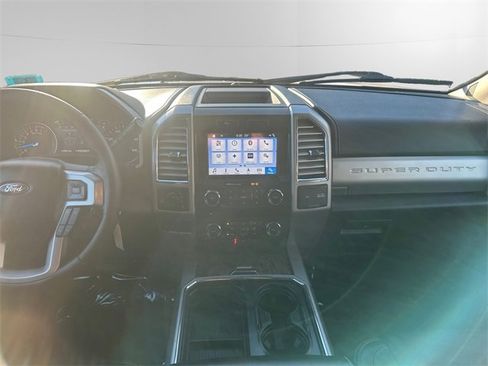 Used 2017 Ford F250 Lariat w/ Chrome Package image 11