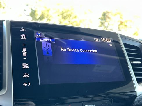 Used 2018 Honda Pilot EX-L image 23