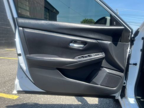 Used 2021 Nissan Sentra SV FWD image 20