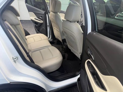 Used 2018 Buick Encore Essence AWD/4WD image 15