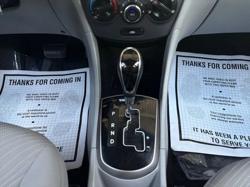 Used 2016 Hyundai Accent SE w/ Option Group 03 FWD image 24