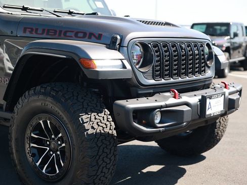 New 2026 Jeep Wrangler Unlimited Rubicon AWD/4WD image 7