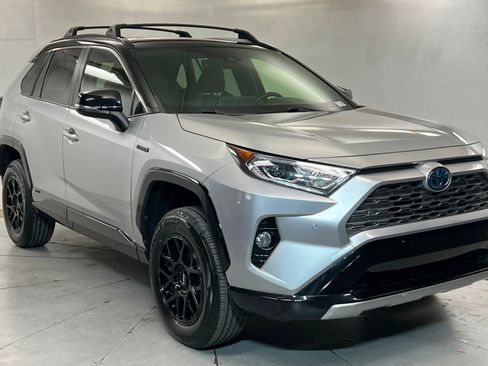 Used 2021 Toyota RAV4 XSE AWD/4WD image 7