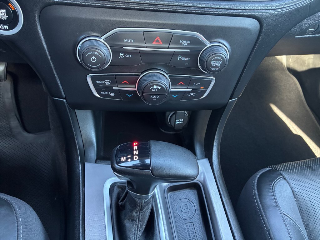 Used 2023 Dodge Charger SXT w/ Plus Group RWD image 10