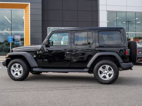 Used 2022 Jeep Wrangler Unlimited Sport w/ Sun And Sound Package AWD/4WD image 2
