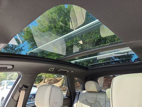 Used 2025 Audi Q5 Prestige w/ Prestige Package image 14