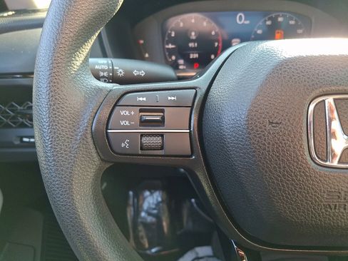 Certified 2023 Honda Accord LX image 20