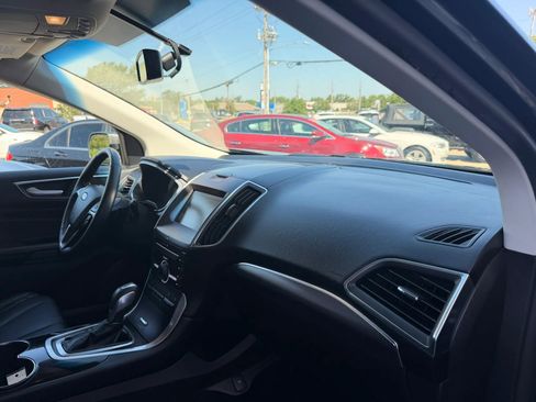 Used 2015 Ford Edge Titanium w/ Equipment Group 301A AWD/4WD image 38