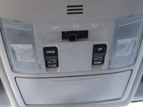 Used 2017 Toyota RAV4 XLE image 30