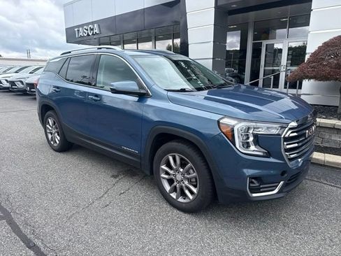 Used 2024 GMC Terrain SLT AWD/4WD image 1