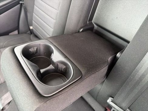 Used 2019 Ford Edge SE w/ SE Fleet Driver's Package image 16