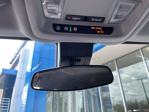 Used 2024 Chevrolet Equinox LT w/ LPO, Floor Liner Package image 26