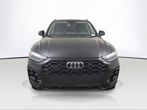 Used 2023 Audi Q5 e Premium Plus w/ Premium Plus Package AWD/4WD image 2