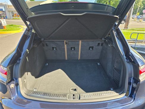 Used 2021 Porsche Macan AWD/4WD image 21