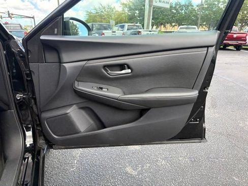 Used 2024 Nissan Sentra SV FWD image 10