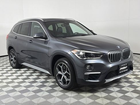 Used 2017 BMW X1 xDrive28i w/ Premium Package image 3
