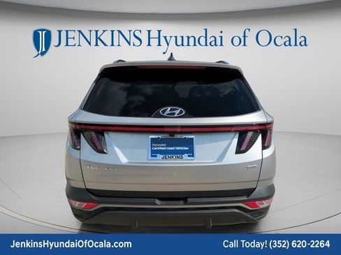 Certified 2023 Hyundai Tucson SEL w/ Winter Package AWD/4WD image 4