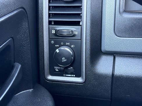 Used 2019 RAM 1500 Express w/ Express Value Package image 17