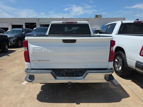 Used 2023 Chevrolet Silverado 1500 W/T w/ Trailering Package AWD/4WD image 4