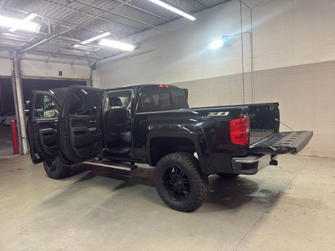 Used 2014 Chevrolet Silverado 1500 LTZ Z71 w/ LTZ Plus Package AWD/4WD image 34