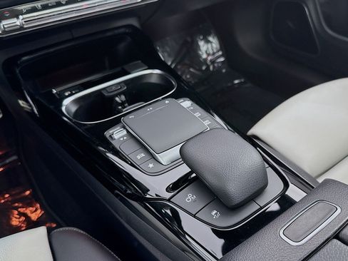 Certified 2021 Mercedes-Benz CLA 35 AMG 4MATIC image 7