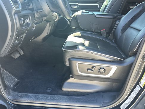 Used 2025 RAM 1500 Laramie image 9