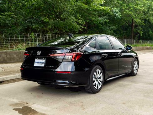 Used 2026 Honda Civic LX image 9