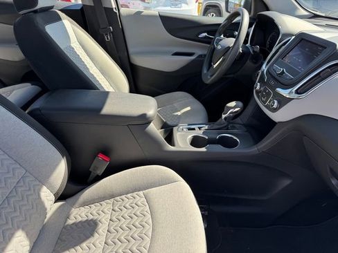 Certified 2023 Chevrolet Equinox LS image 9