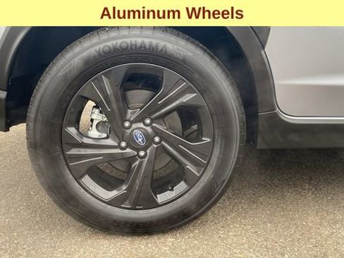 Certified 2025 Subaru Crosstrek 2.0i image 12