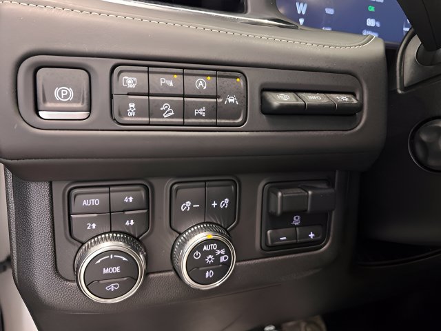 Certified 2024 GMC Yukon Denali Ultimate w/ LPO, Illumination Package AWD/4WD image 25
