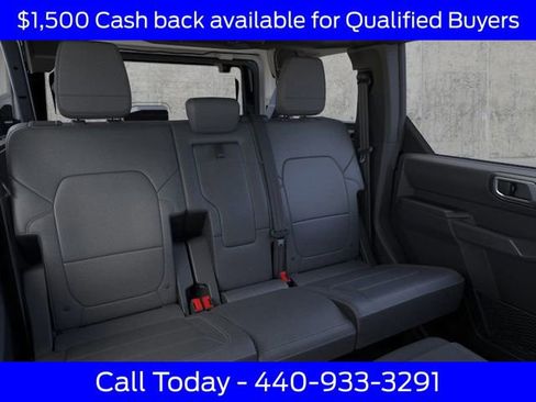 New 2025 Ford Bronco Badlands image 12