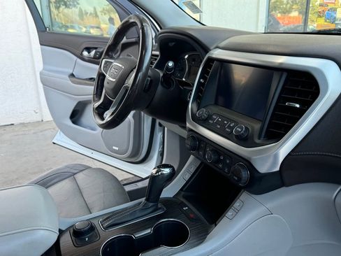 Used 2019 GMC Acadia SLT image 28