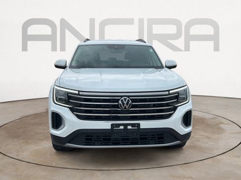 Used 2025 Volkswagen Atlas SE FWD image 5