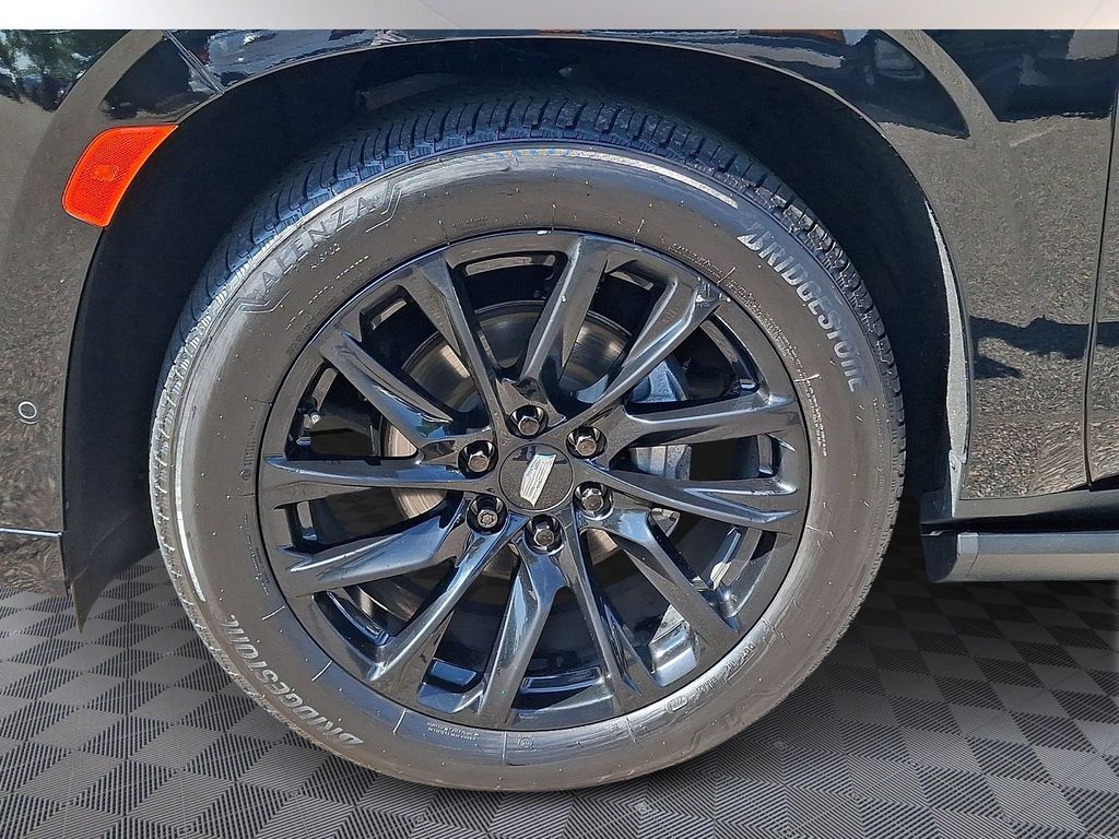 Used 2023 Cadillac Escalade Sport Platinum w/ LPO, ONYX Package AWD/4WD image 8