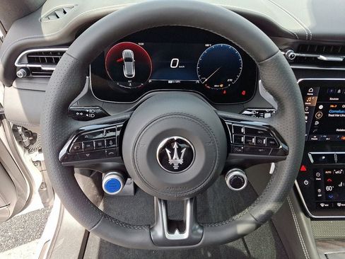 New 2025 Maserati Grecale Modena AWD/4WD image 35