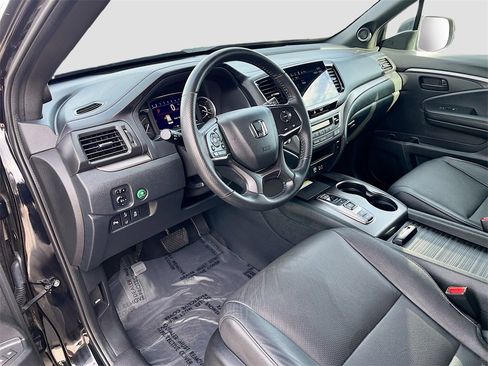 Used 2023 Honda Passport EX-L image 9