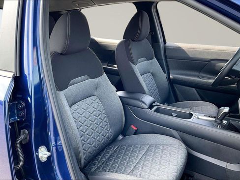 New 2026 Nissan Kicks SV image 9