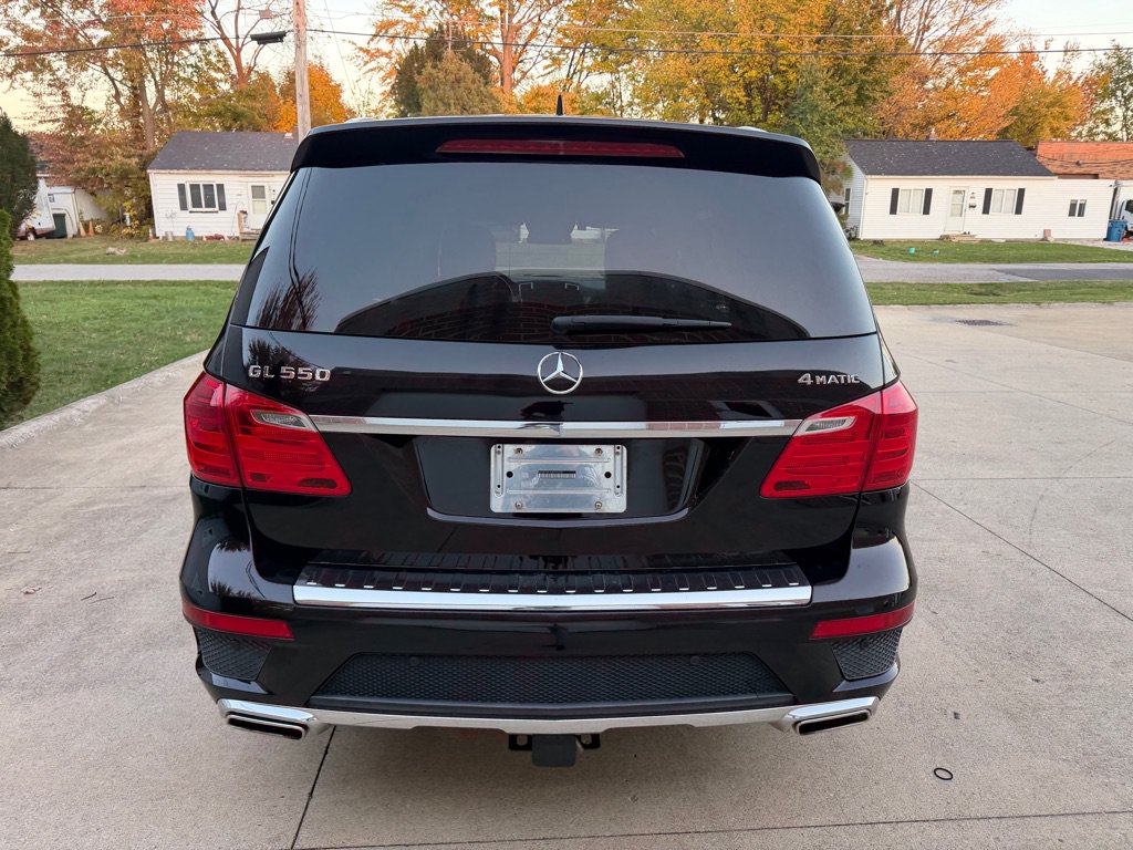 Used 2013 Mercedes-Benz GL 550 4MATIC image 6